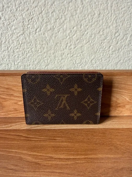 Louis Vuitton Monogram Canvas Brown and Tan Card Holder - Picture 3 of 10